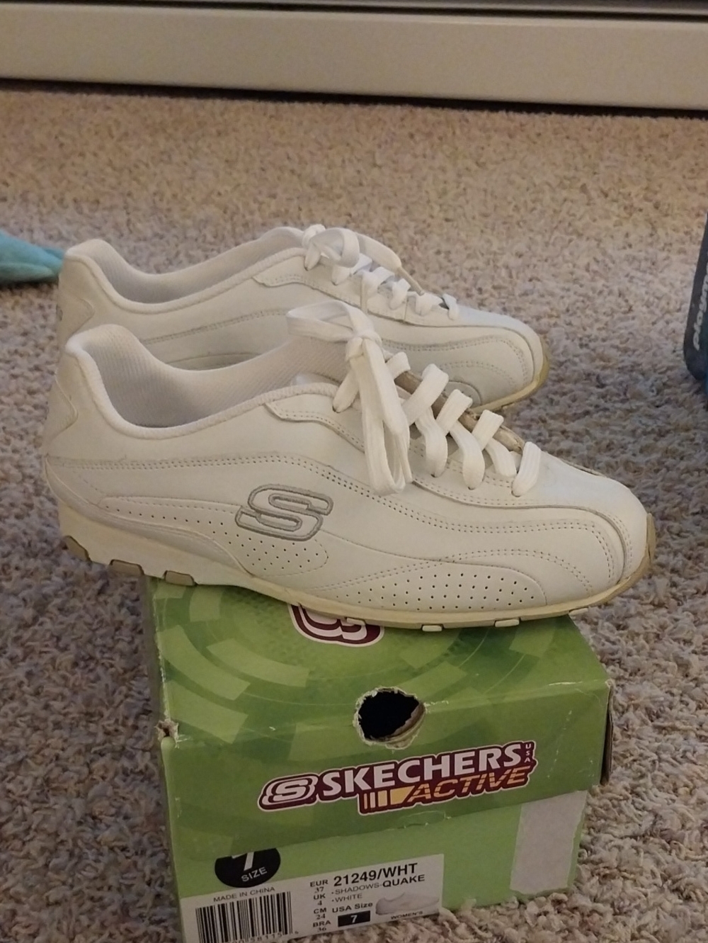 Skechers White Women's Casual Lace-Up Sneakers